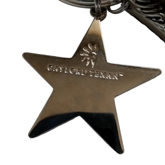 Gaylord Texan Cowboy Boot & Star Keychain Unisex – Silver Western Charm - Picture 2 of 2